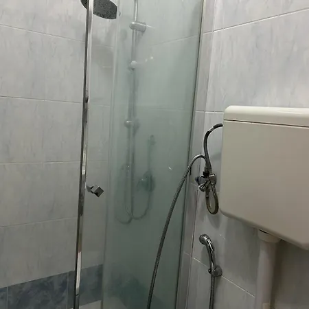 Venice Night 25 Via Milano *