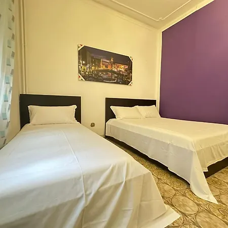 Venice Night 25 Via Milano Apartman